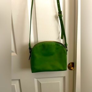 NEW Universal Thread purse